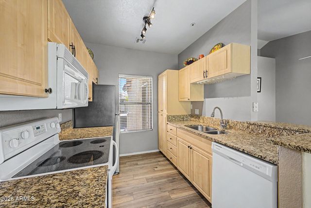 9600 N 96TH Street 242, Scottsdale, AZ 85258