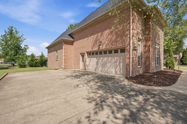 3420 Salem Cove Ln, Murfreesboro, TN 37128
