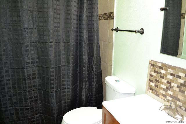 800 E 3RD ST, Cheyenne, WY 82007