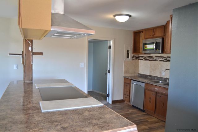 800 E 3RD ST, Cheyenne, WY 82007