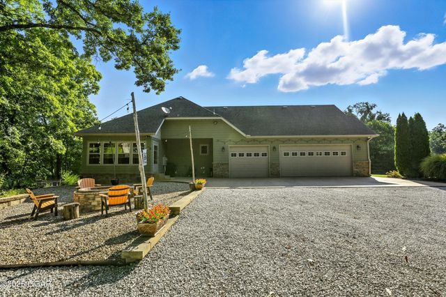 201 Tee Lane, Carl Junction, MO 64834