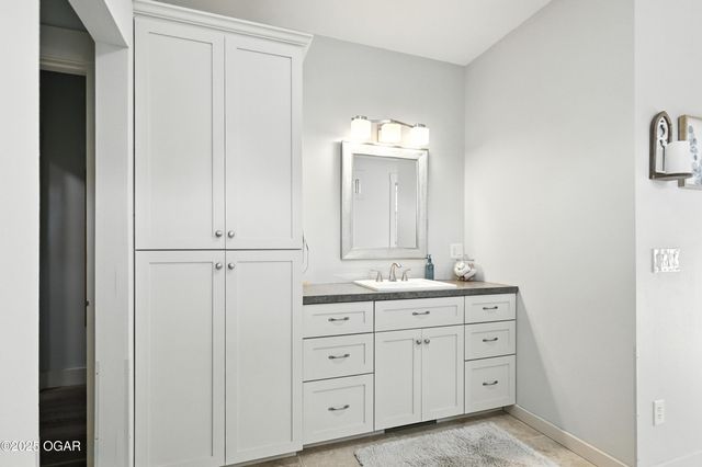 201 Tee Lane, Carl Junction, MO 64834