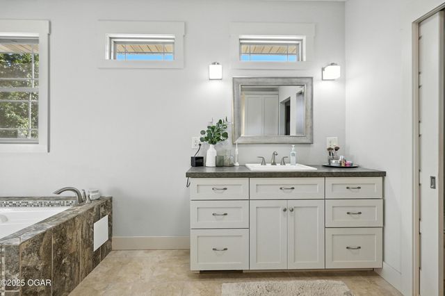 201 Tee Lane, Carl Junction, MO 64834