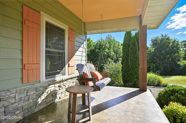 201 Tee Lane, Carl Junction, MO 64834