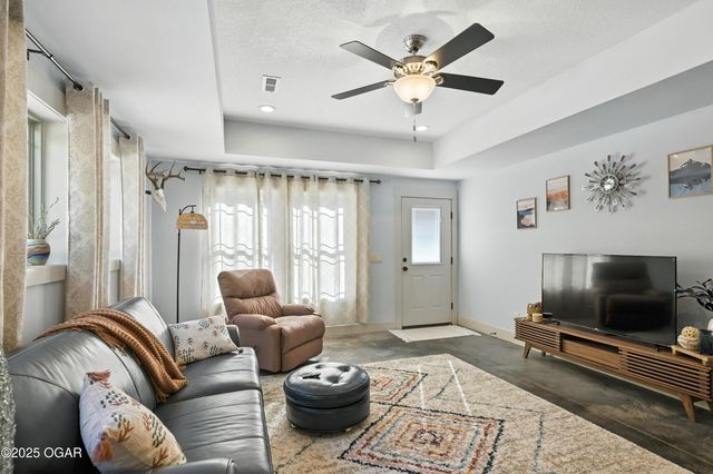 201 Tee Lane, Carl Junction, MO 64834