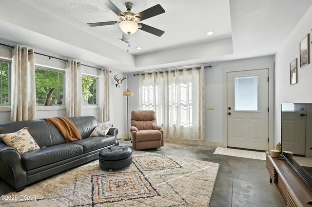 201 Tee Lane, Carl Junction, MO 64834