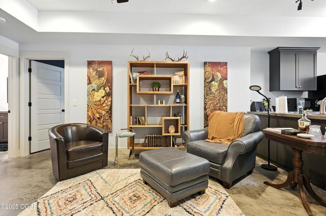 201 Tee Lane, Carl Junction, MO 64834