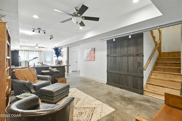 201 Tee Lane, Carl Junction, MO 64834