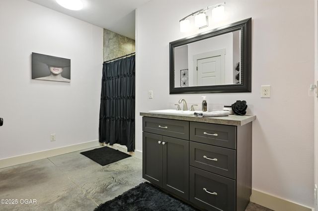 201 Tee Lane, Carl Junction, MO 64834