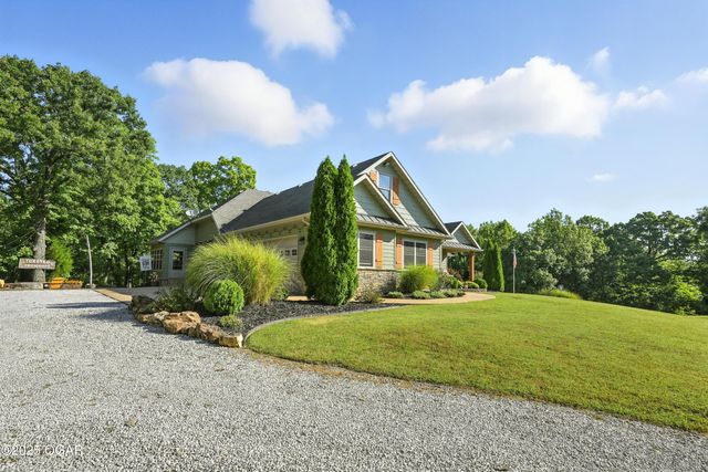 201 Tee Lane, Carl Junction, MO 64834