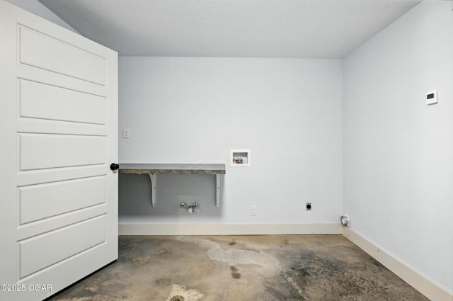 201 Tee Lane, Carl Junction, MO 64834