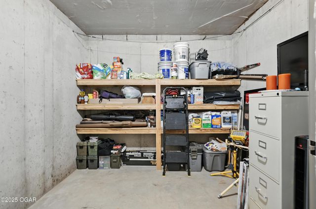 201 Tee Lane, Carl Junction, MO 64834