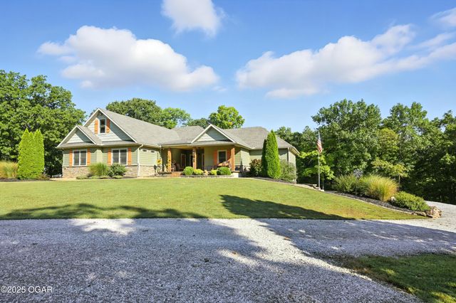 201 Tee Lane, Carl Junction, MO 64834