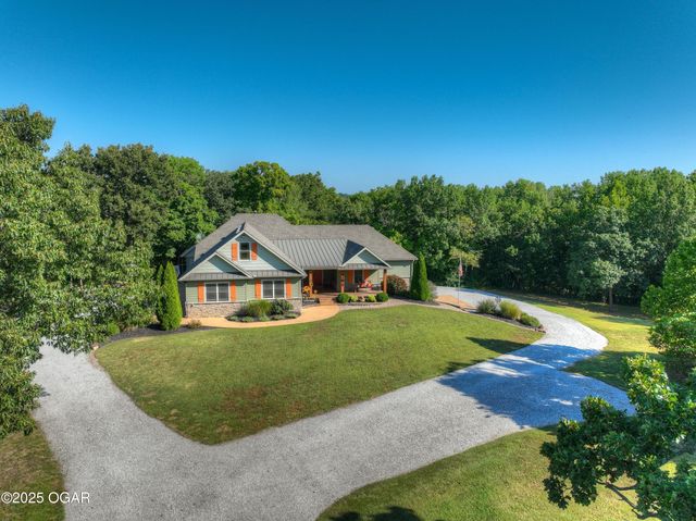 201 Tee Lane, Carl Junction, MO 64834