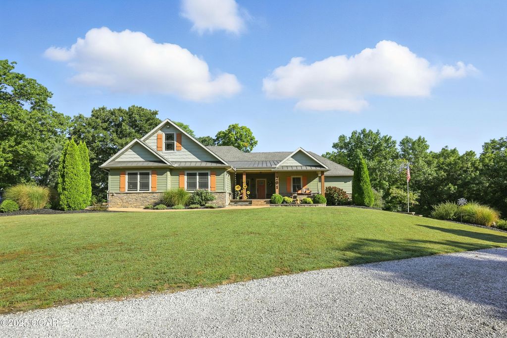 201 Tee Lane, Carl Junction, MO 64834