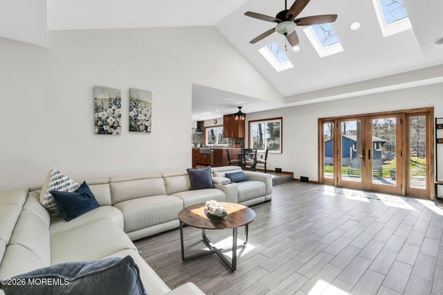 12 Crest Drive, Colts Neck, NJ 07722