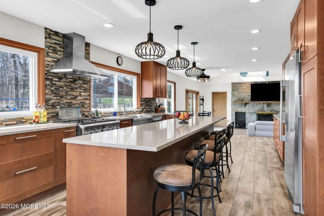 12 Crest Drive, Colts Neck, NJ 07722