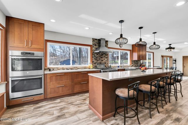 12 Crest Drive, Colts Neck, NJ 07722