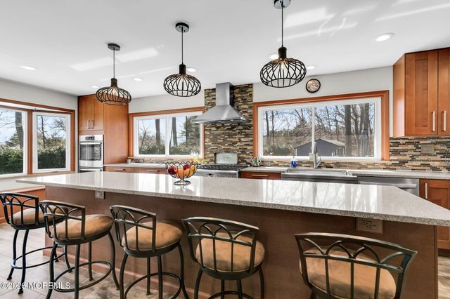 12 Crest Drive, Colts Neck, NJ 07722