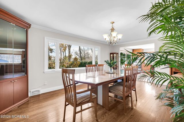 12 Crest Drive, Colts Neck, NJ 07722