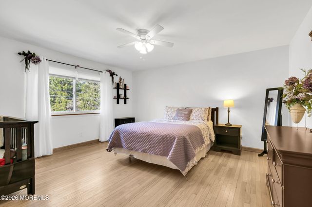 12 Crest Drive, Colts Neck, NJ 07722