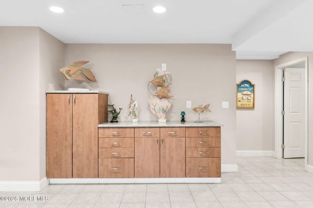 12 Crest Drive, Colts Neck, NJ 07722