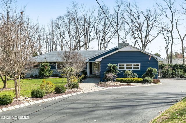 12 Crest Drive, Colts Neck, NJ 07722