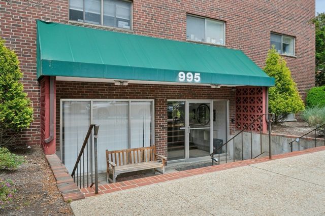 995 Massachusetts Ave 102 102, Arlington, MA 02476
