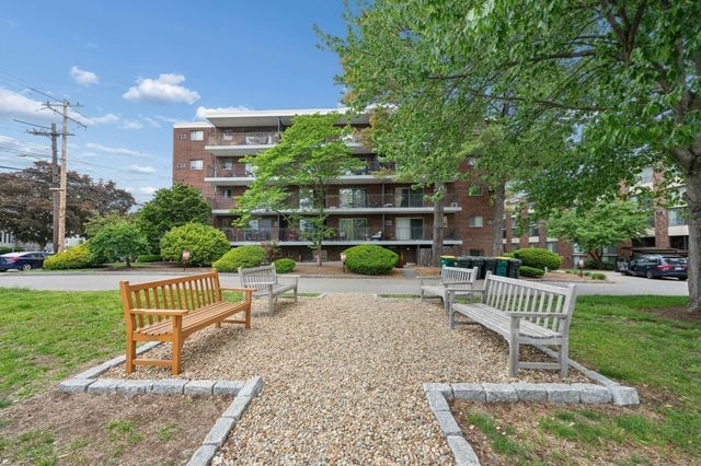 995 Massachusetts Ave 102 102, Arlington, MA 02476