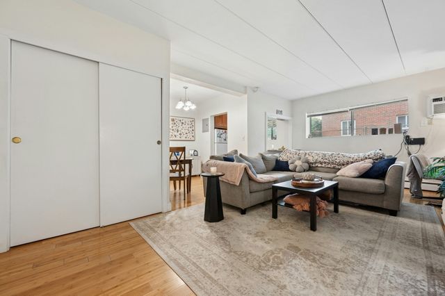995 Massachusetts Ave 102 102, Arlington, MA 02476
