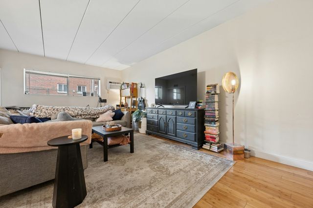 995 Massachusetts Ave 102 102, Arlington, MA 02476
