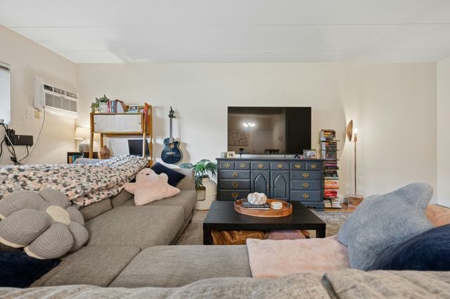 995 Massachusetts Ave 102 102, Arlington, MA 02476