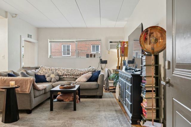 995 Massachusetts Ave 102 102, Arlington, MA 02476