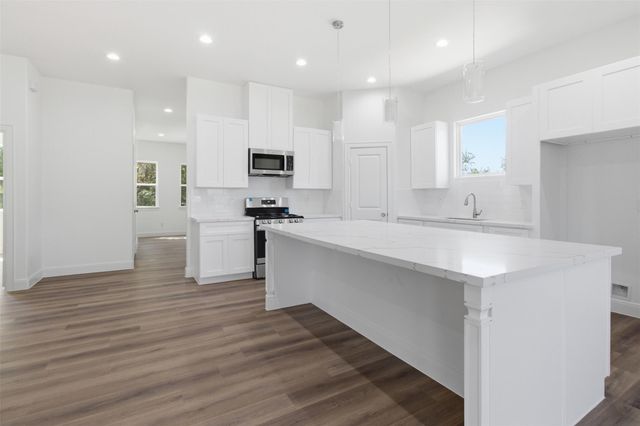 2104 Montana Street, Baytown, TX 77520