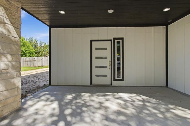 2104 Montana Street, Baytown, TX 77520