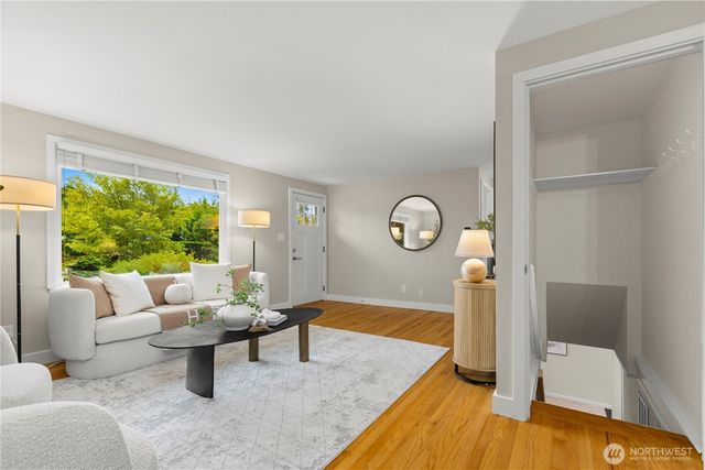 3638 50th Avenue, Seattle, WA 98116