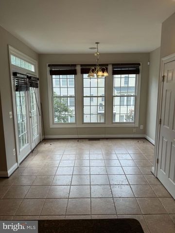 6912 WITTON CIR, Gainesville, VA 20155