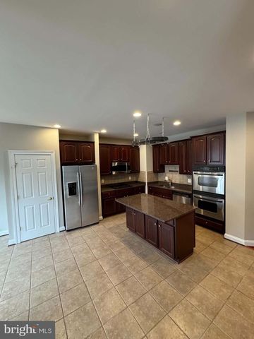 6912 WITTON CIR, Gainesville, VA 20155