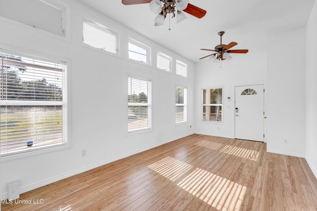 512 Peyton Drive, Biloxi, MS 39530