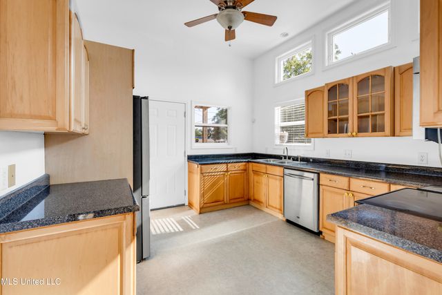512 Peyton Drive, Biloxi, MS 39530