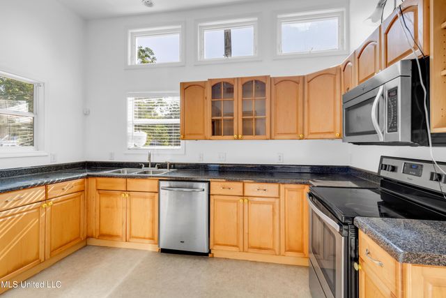 512 Peyton Drive, Biloxi, MS 39530