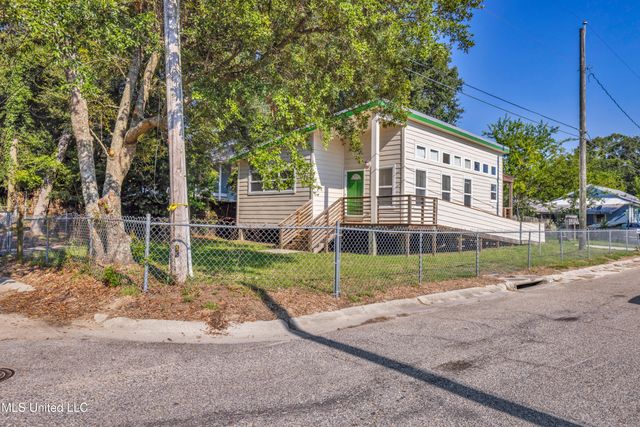 512 Peyton Drive, Biloxi, MS 39530