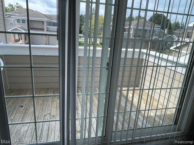 6635 Bellows Court, West Bloomfield, MI 48322