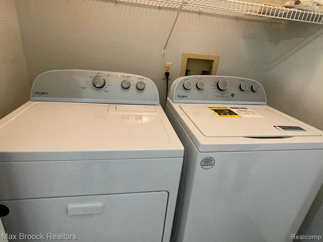 6635 Bellows Court, West Bloomfield, MI 48322