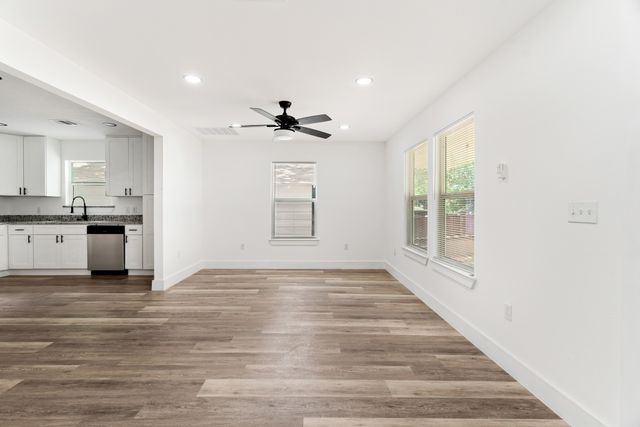 227 24th Street NW, Paris, TX 75460