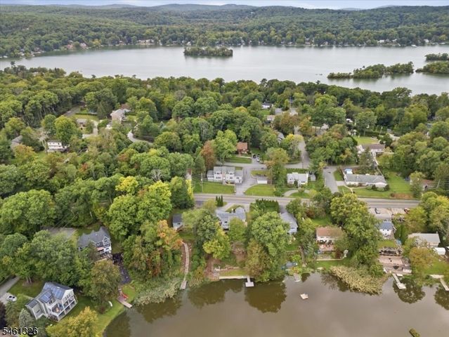 677 Canistear Rd, Vernon Twp., NJ 07422