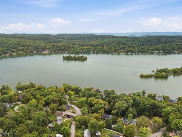 677 Canistear Rd, Vernon Twp., NJ 07422