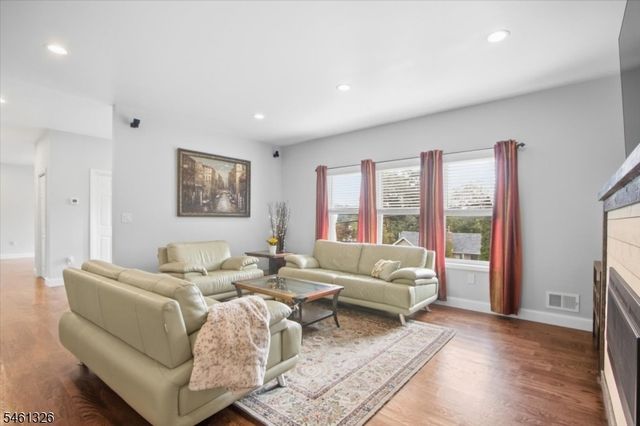 677 Canistear Rd, Vernon Twp., NJ 07422