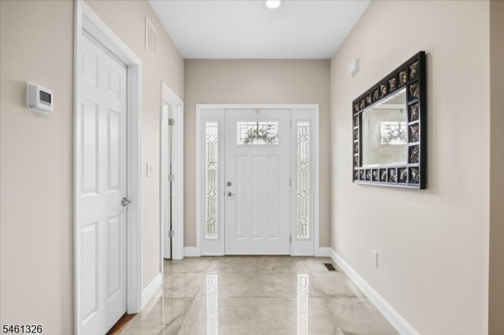677 Canistear Rd, Vernon Twp., NJ 07422 — photo 4