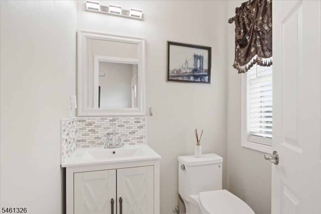 677 Canistear Rd, Vernon Twp., NJ 07422 — photo 5
